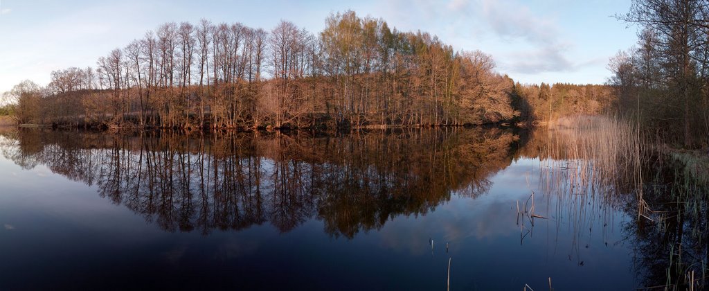 Hovetorp, Östergötland by Ulf Bodin