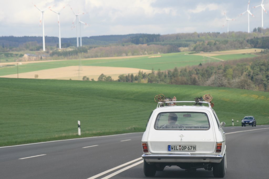 Take your time rather than your life ... which explains this driver's very low speed by brombeer