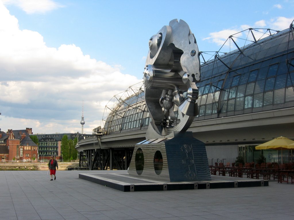 Rolling Horse by Jurgen Goertz in Berlin's Hauptbahnhof by Janusz T.