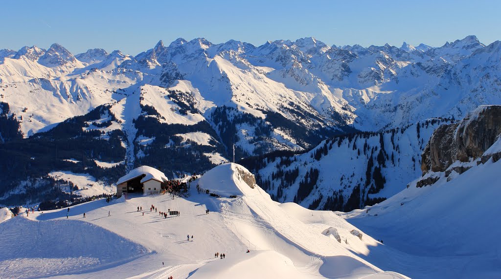 Oostenrijk - Kleinwalsertal by Henny  Brouwers