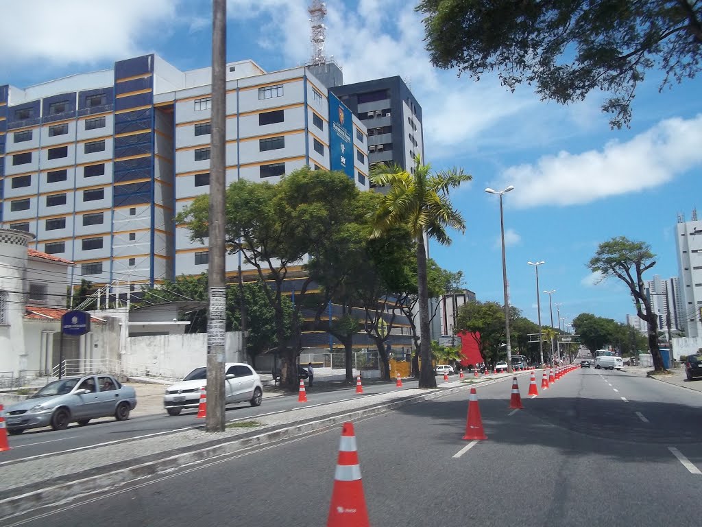 Av. Epitacio Pessoa. Biciclovia dominical. João Pessoa PB.. by Ben-hur