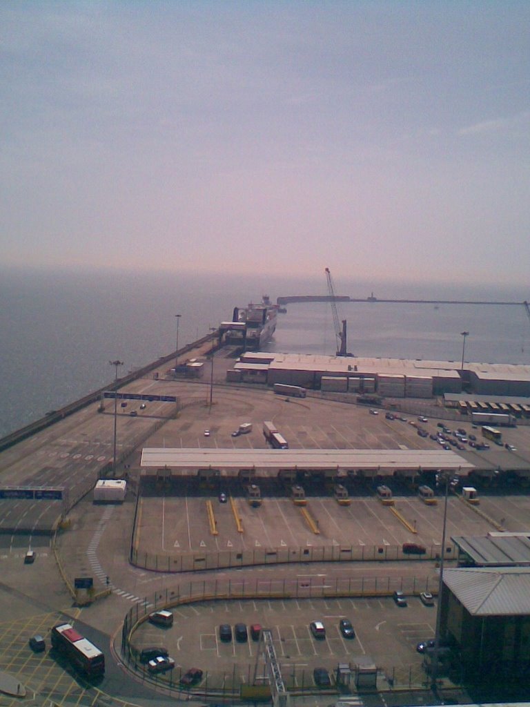 Dover docks by liam1970