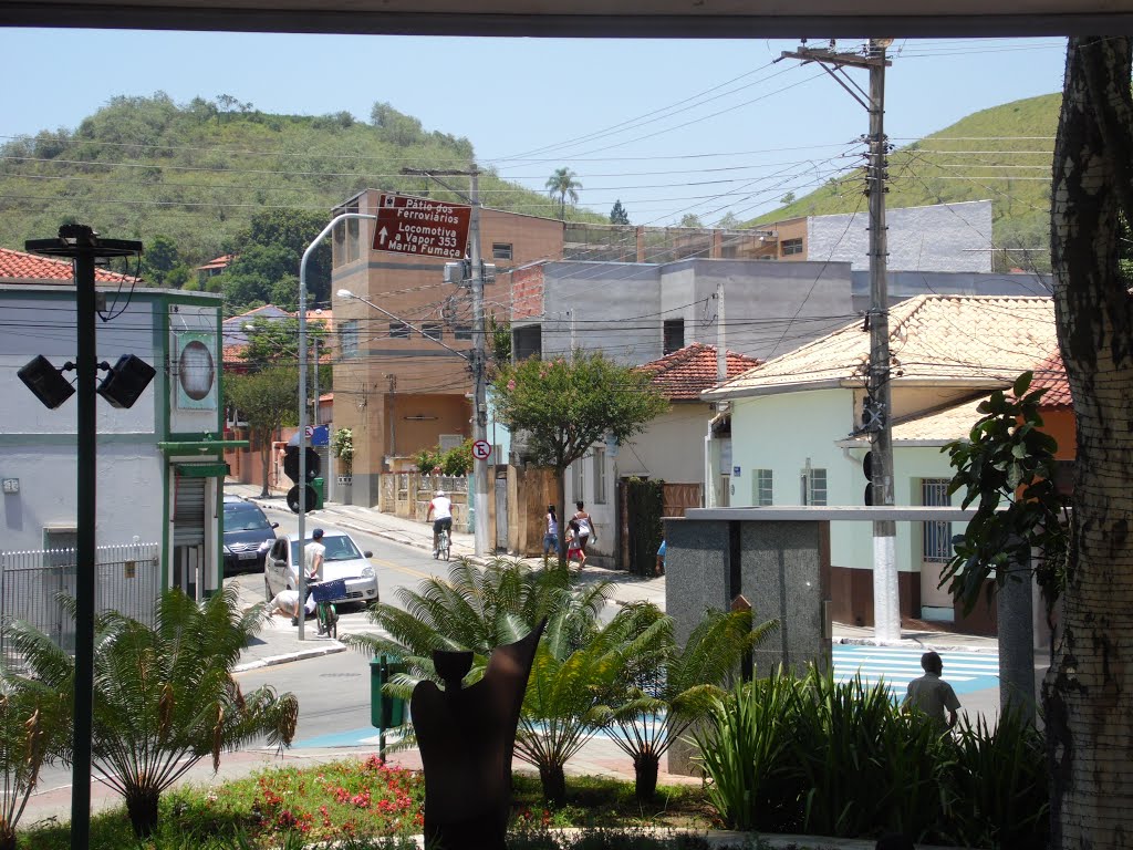 Praça Coronel Basilio Fonseca,Guararema-sp by Eyci Borges