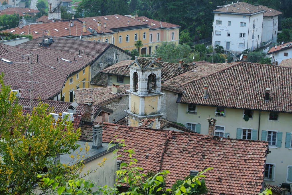 Arco: Chiesetta di S.Bernardino fotografata dalla stradina che conduce al castello by nicolamorandi