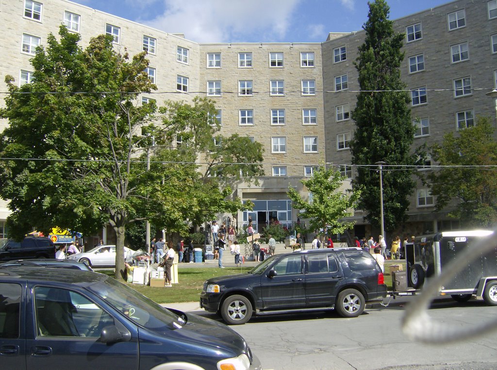 Victoria Hall during Move-In Day by Shikkakku