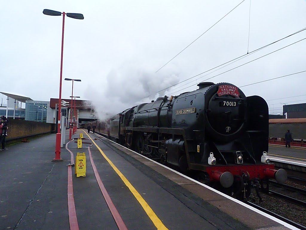 70013 Ready to leave by JDTTRAINS