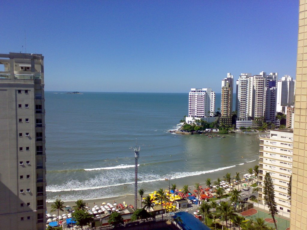 Vista da colônia de férias da AFPESP - Praia das Astúrias, Guarujá, SP by Ricardo D. Mathias