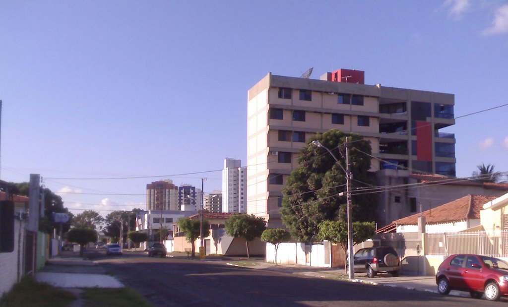 Bairro Capuchinhos by Lucas Pimentel