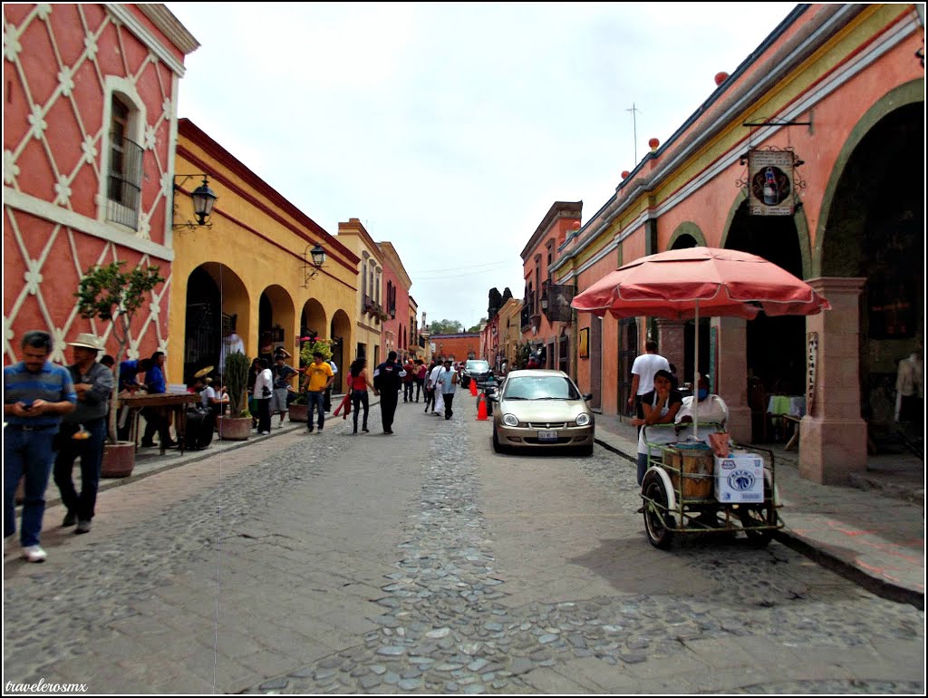 Calles de Bernal, Pueblo Mágico de Querétaro by travelerosmx