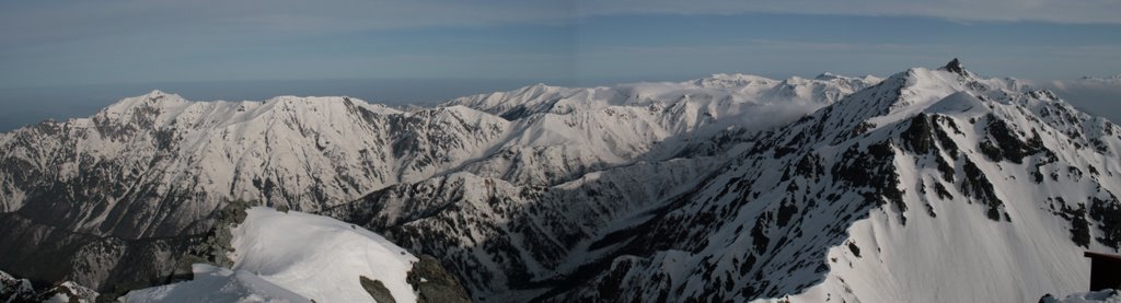 Yarigatake from Kitahotaka by m.taka