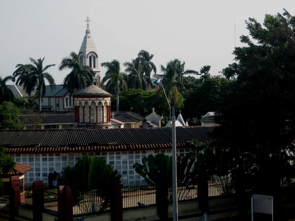 Cementerio Central de Cali by Alejandro Rendon