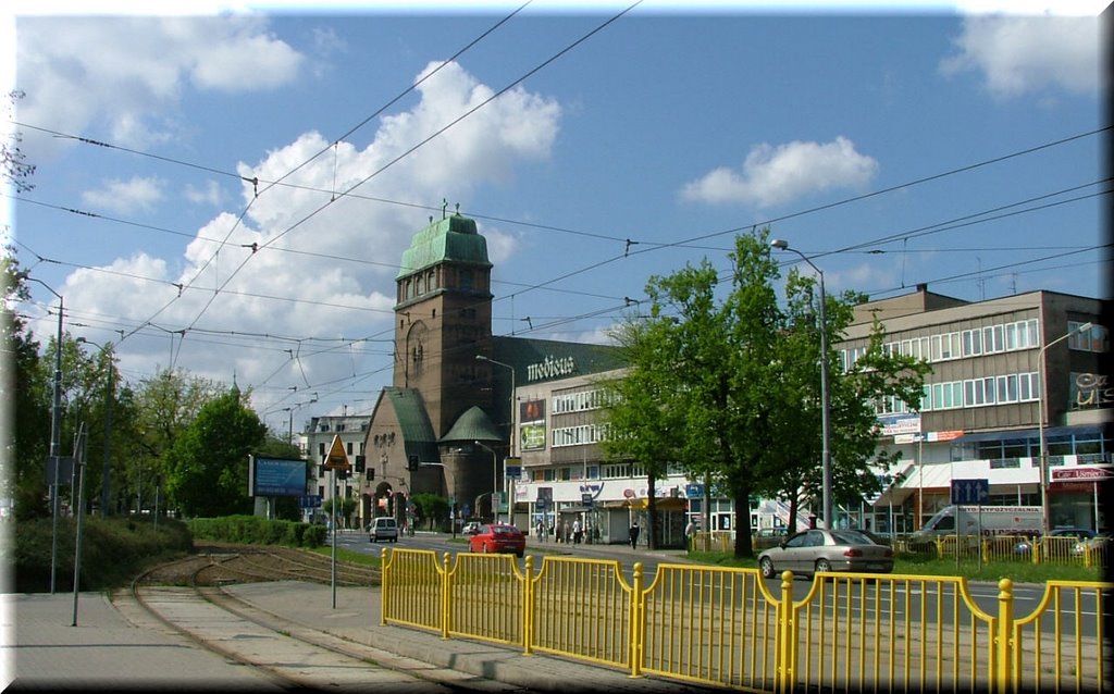 Am Berliner Tor by Klaus Brink