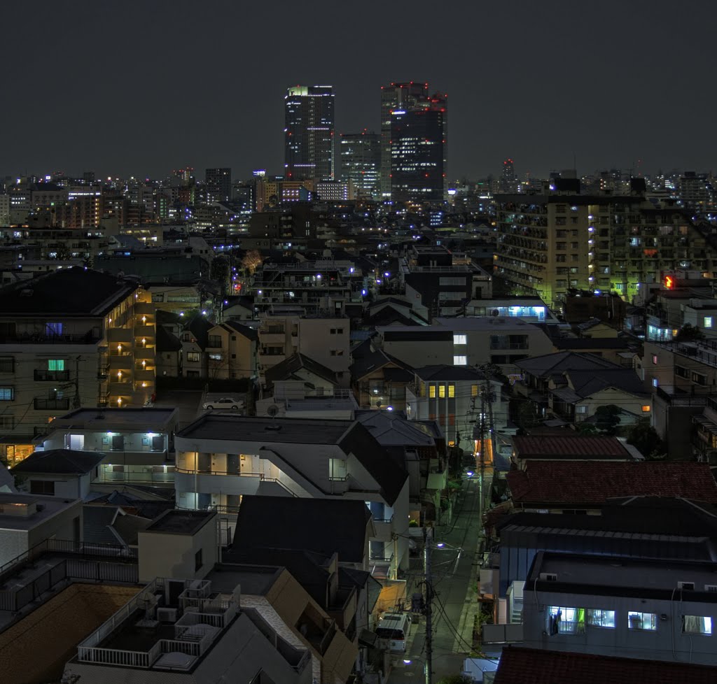 Nakano-Sakaue from Okubo (2965) by www.tokyoform.com