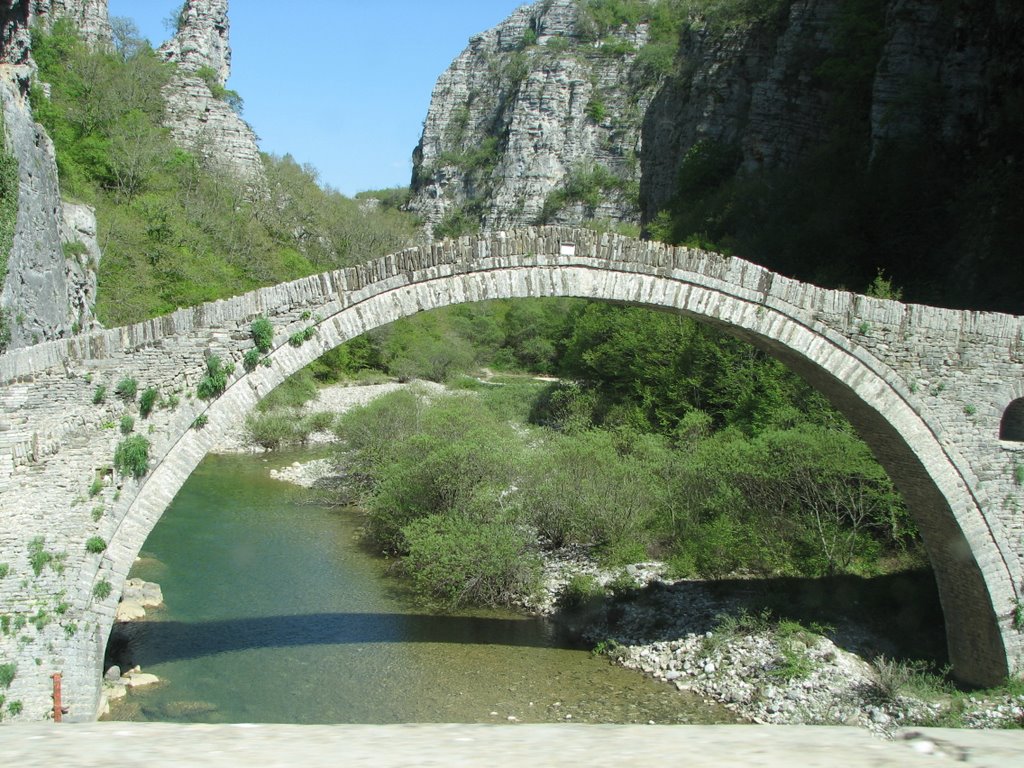 Η γέφυρα του Κόκορου by Giorgos Thanasias