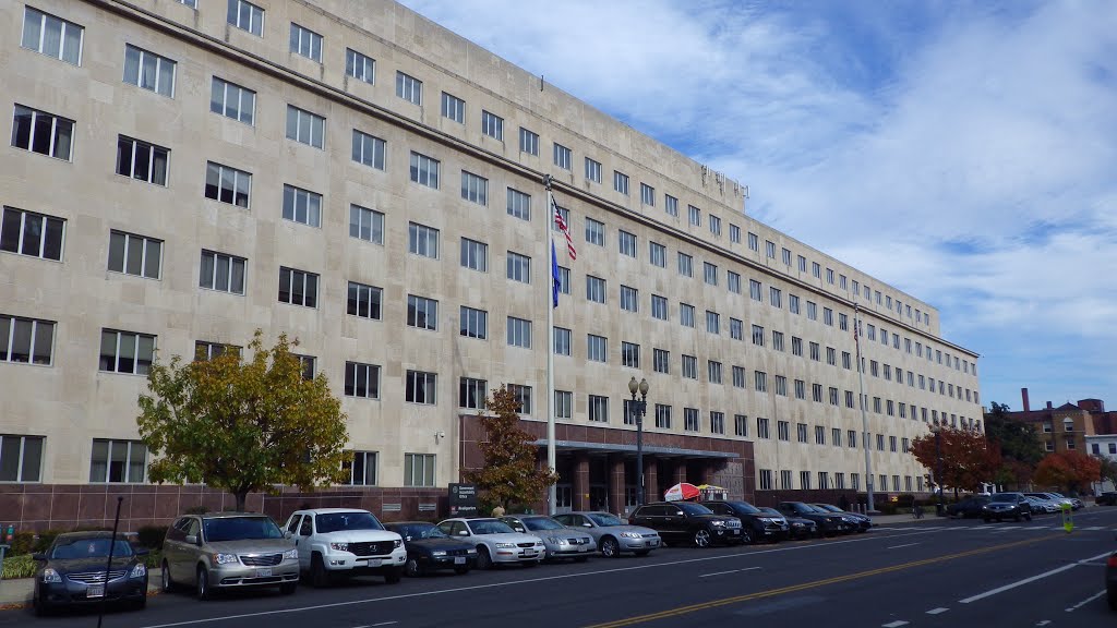 U.S. Government Accountability Office (U.S. GAO), Washington, DC by Dan R. Mills