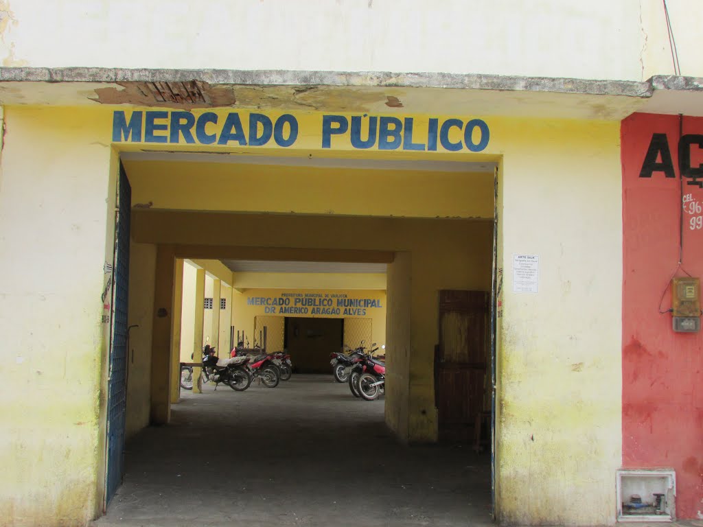 Mercado Público Municipal Dr Américo Aragão Alves by Reginandes Lins