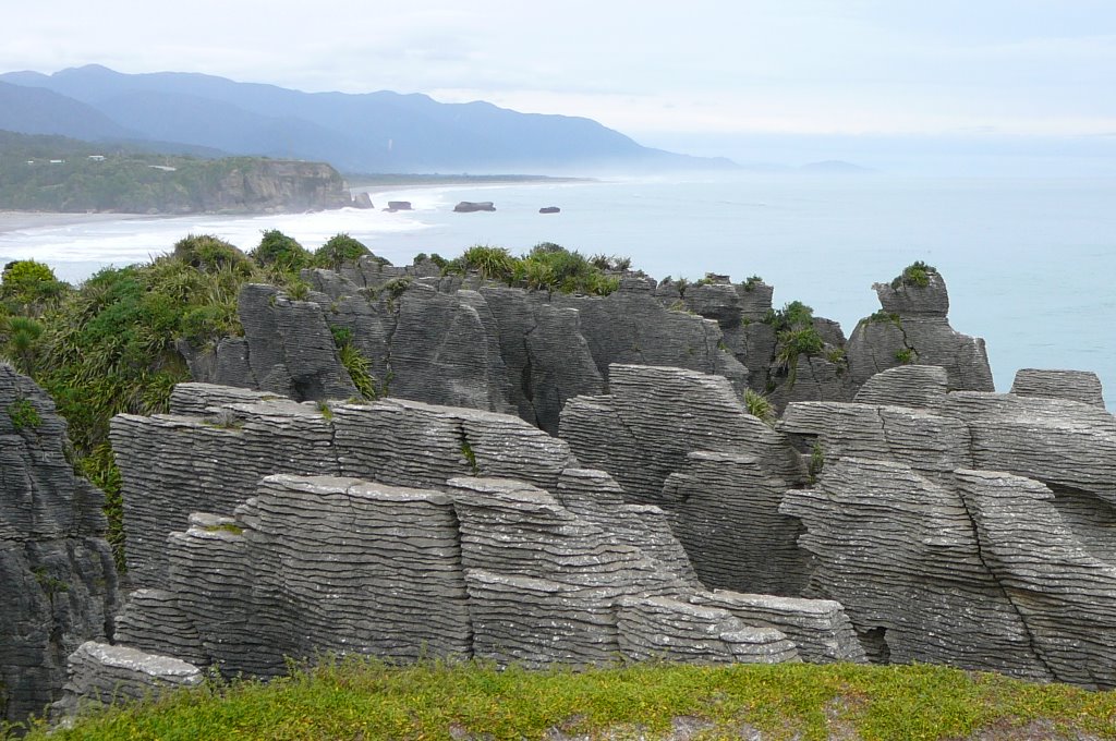 Pancake rocks by dave270