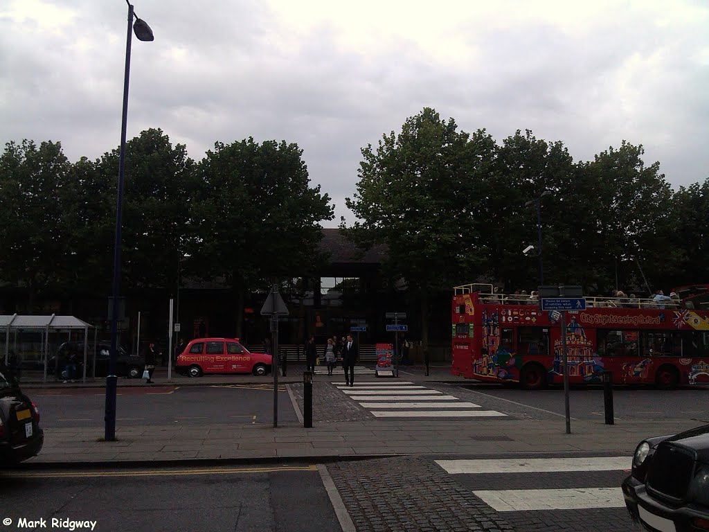 Oxford Railway Station (1) by Mark Ridgway