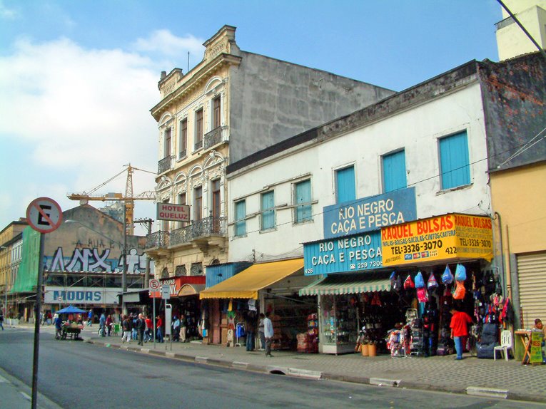 Rua Mauá by chico saragiotto