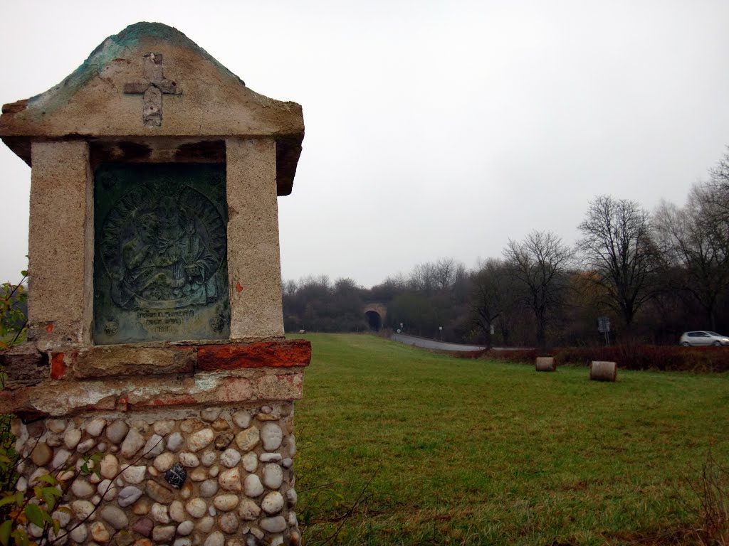 Kaplička,Boží muka u Holeho Vrchu by VladimirSovetskij