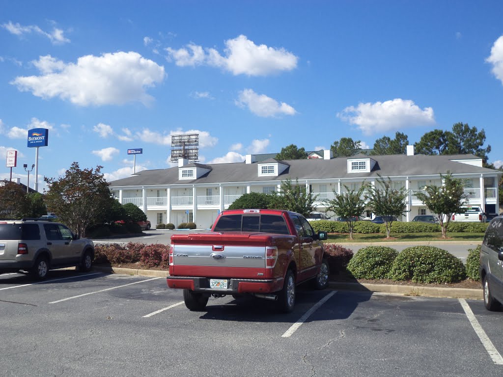 Baymont Inn and Suites, Valdosta by mriveraz