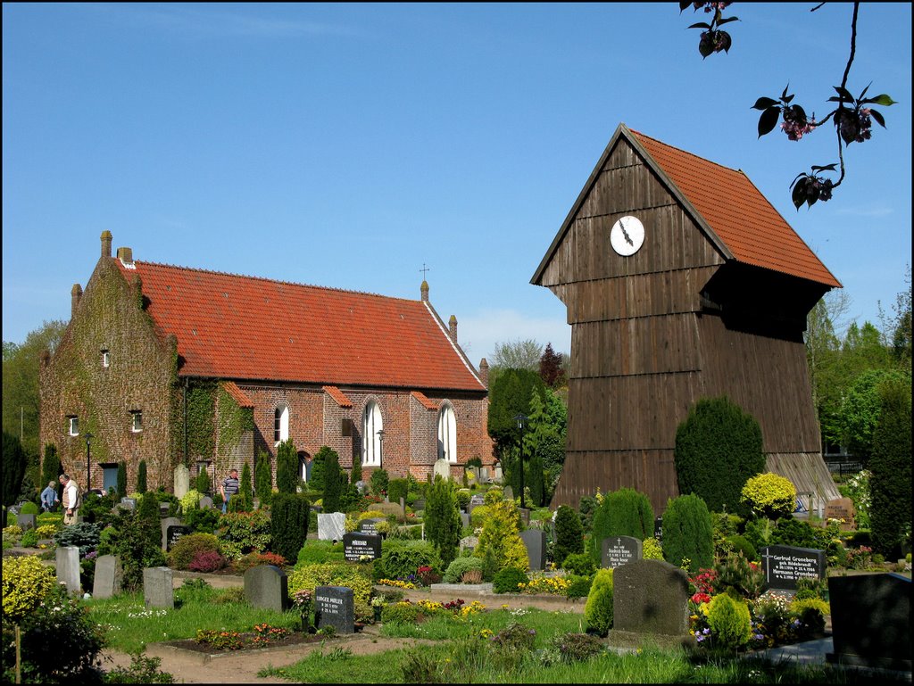 Edewecht: Lutherse kerk by © Dennis Wubs