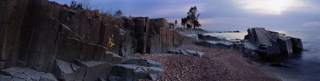 East Hillside, Duluth, MN, USA by scramble