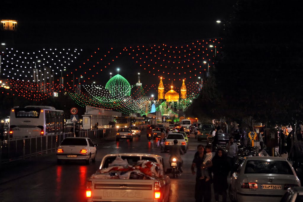 伊朗马什哈德伊玛目礼萨圣陵夜景 Imam Reza Holy Shrine,Mashhad,Iran by wendayys