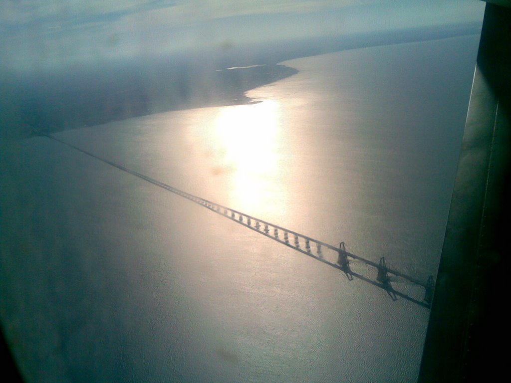 Puente sobre el lago de Maracaibo by Maracucho tony