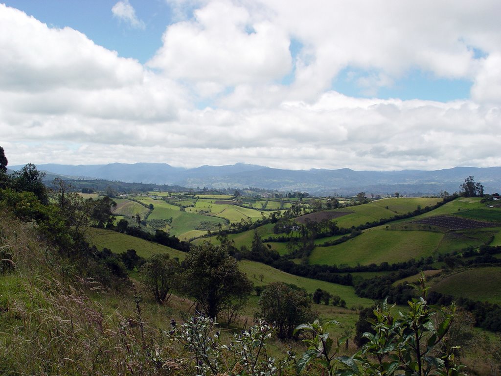 Vereda El Espino, Pupiales, Nariño, Colombia by Efraim Omar Revelo