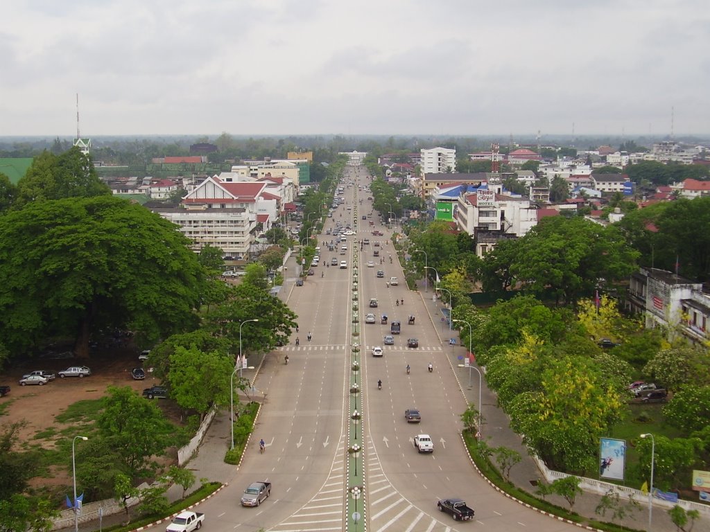 Southview from the Patuxai by Thomka Marton