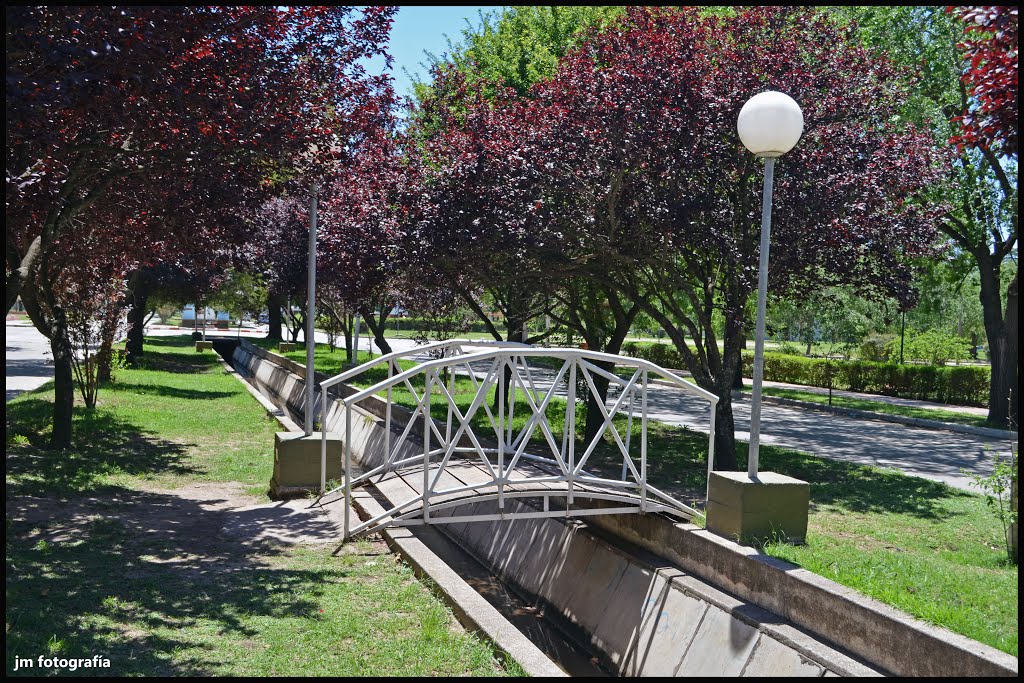 Plazoleta. Almafuerte, Córdoba - Argentina by Jm Fotografía