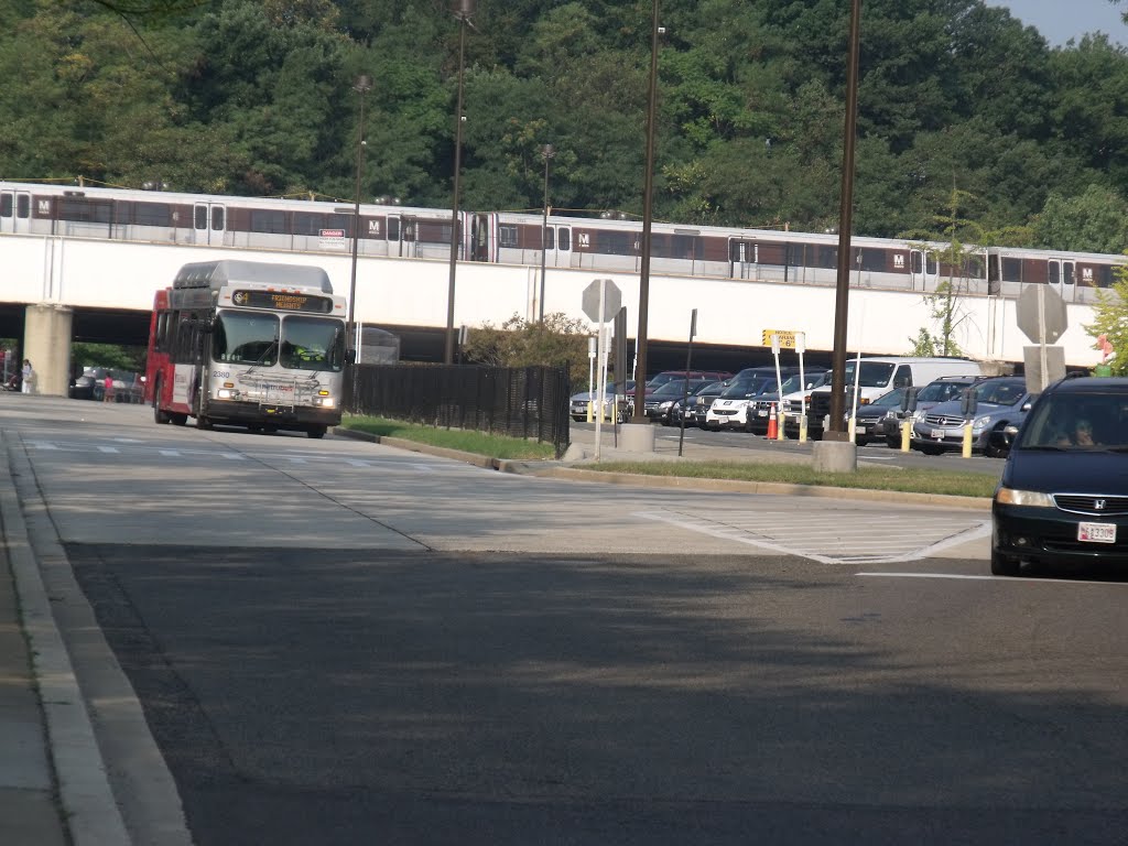 Parking, bus & train by Abakwaboy