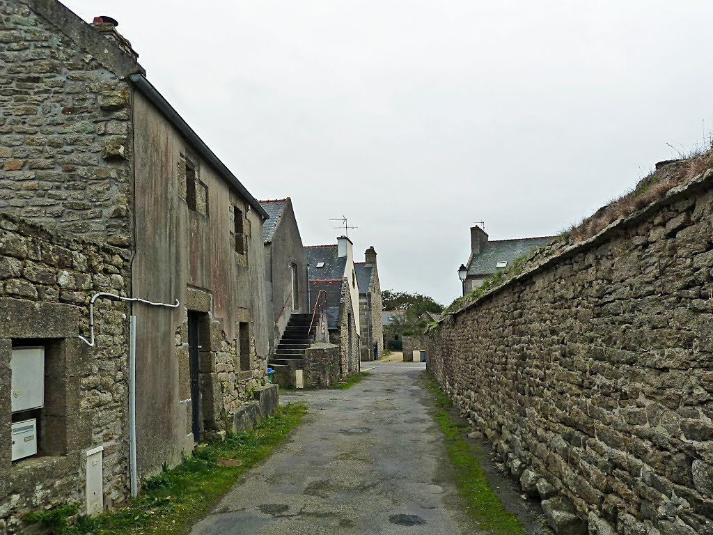 Rue Francis-Corolleur, Plouarzel, Finistère by FGuertin