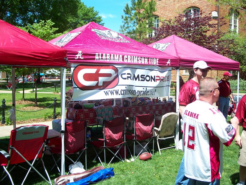 A-Day 2008: CrimsonPride.net Tents by skeeter_jones