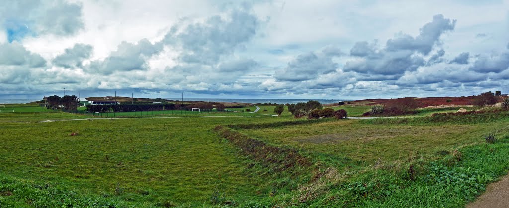 Vue panoramique depuis la rue de l'Iroise, Lampaul-Plouarzel, Finistère by FGuertin