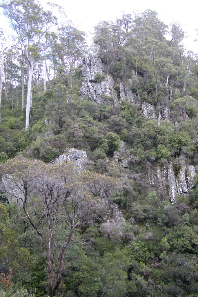 Cliffs above Lobster Falls by Graham Cruse