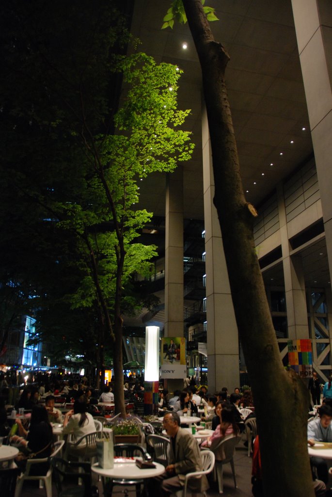 Tokyo international forum, 東京国際フォーラム by Jun Iijima