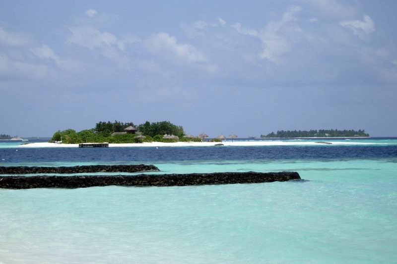 Maafushivaru T-Club Maldive by Gregorio P.