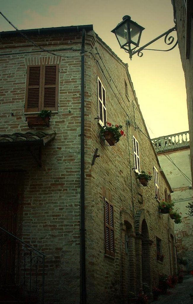 Ortezzano, casa natale di Luigi Manfredi by Luigi Manfredi