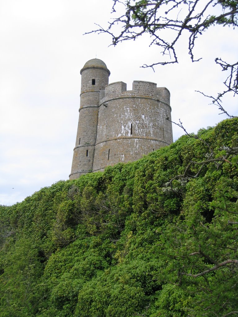 Fort de la Hougue. by Michel ODIC