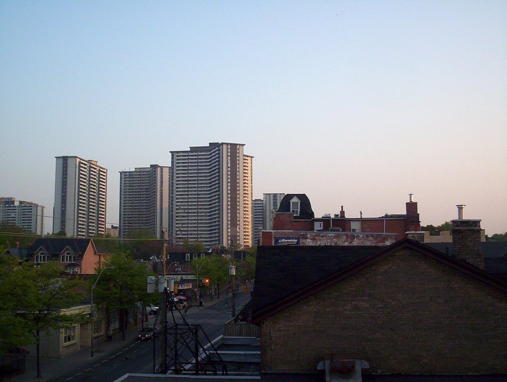 Cabbagetown, Toronto, ON, Canada by The Chuckler