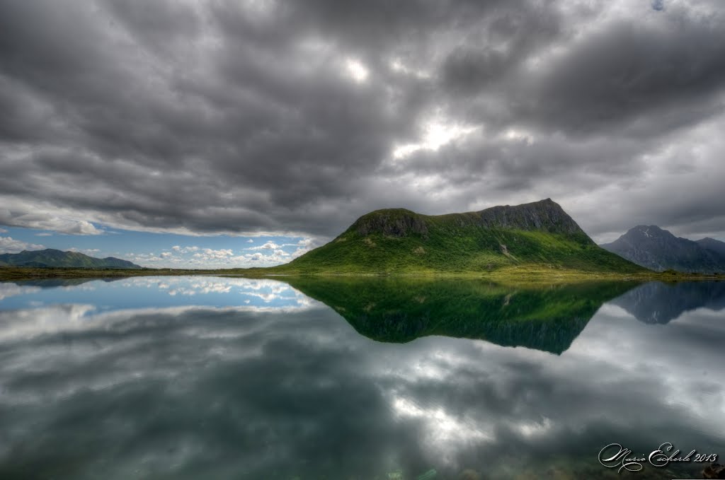 Dramatische Spiegelung I by Mario Escherle, der Fotograf aus Kaiserslaute