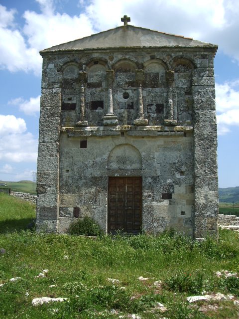 Semestene, San Nicola di Trullas by Roberto Cherchi