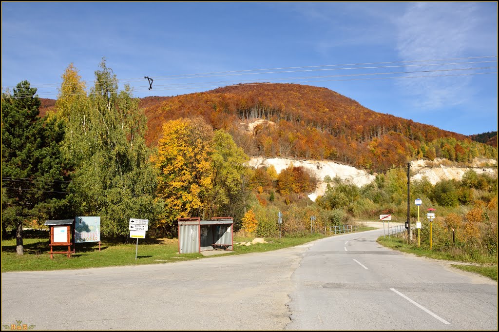 Zastávka Šútovo, odb.k Šútov.vodopádom by HomerJ.