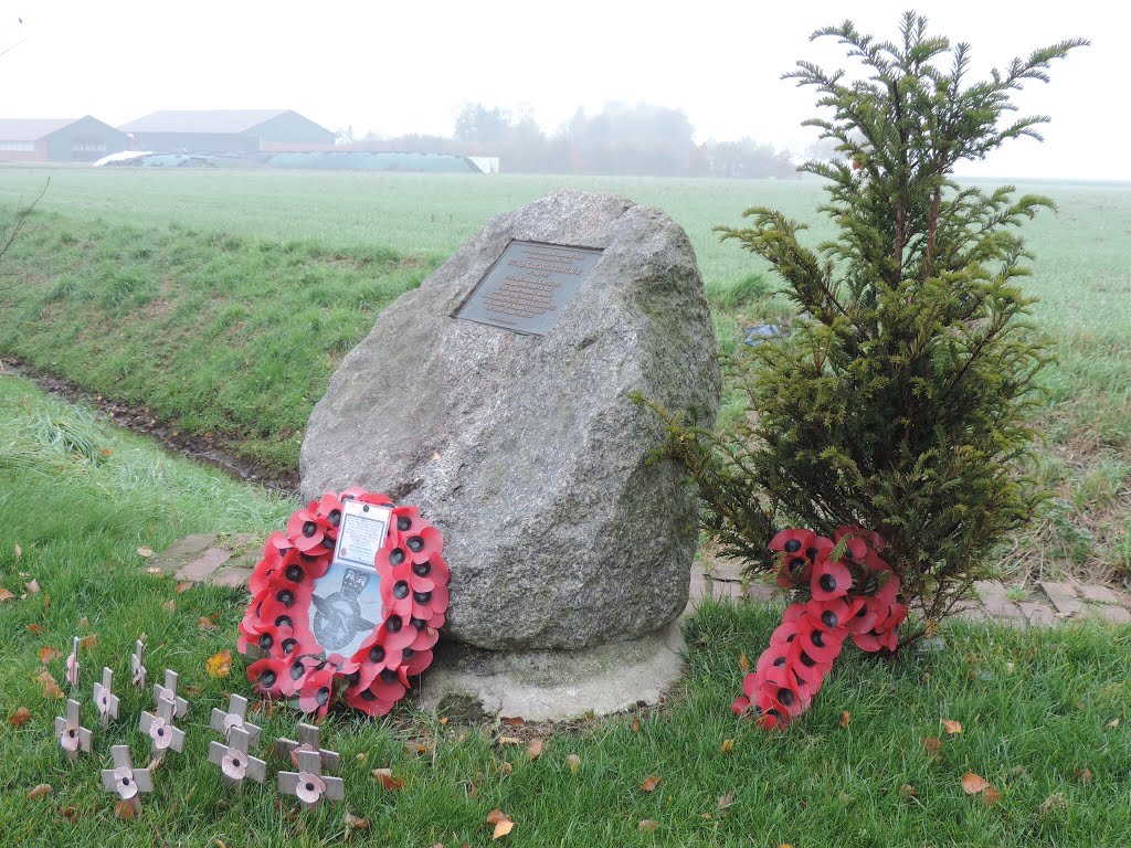 Dambusters Memorial.617 Sqn. Astell's crash site. by Steve.c