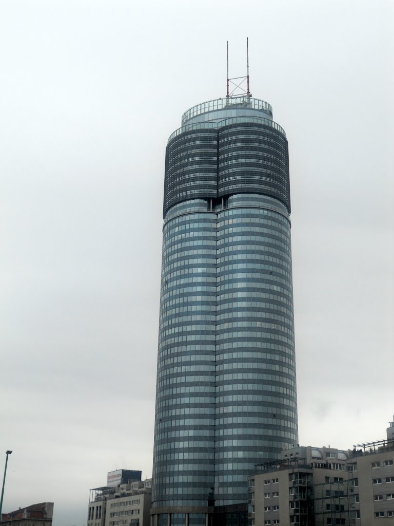 Donau-Tower in Brigittenau by Christoph Rohde