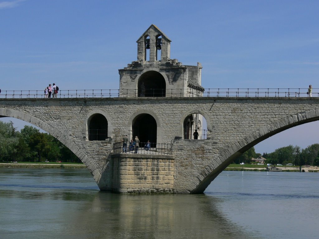 Avignon - Pont St Bénezet (Vaucluse) by jasonvy7