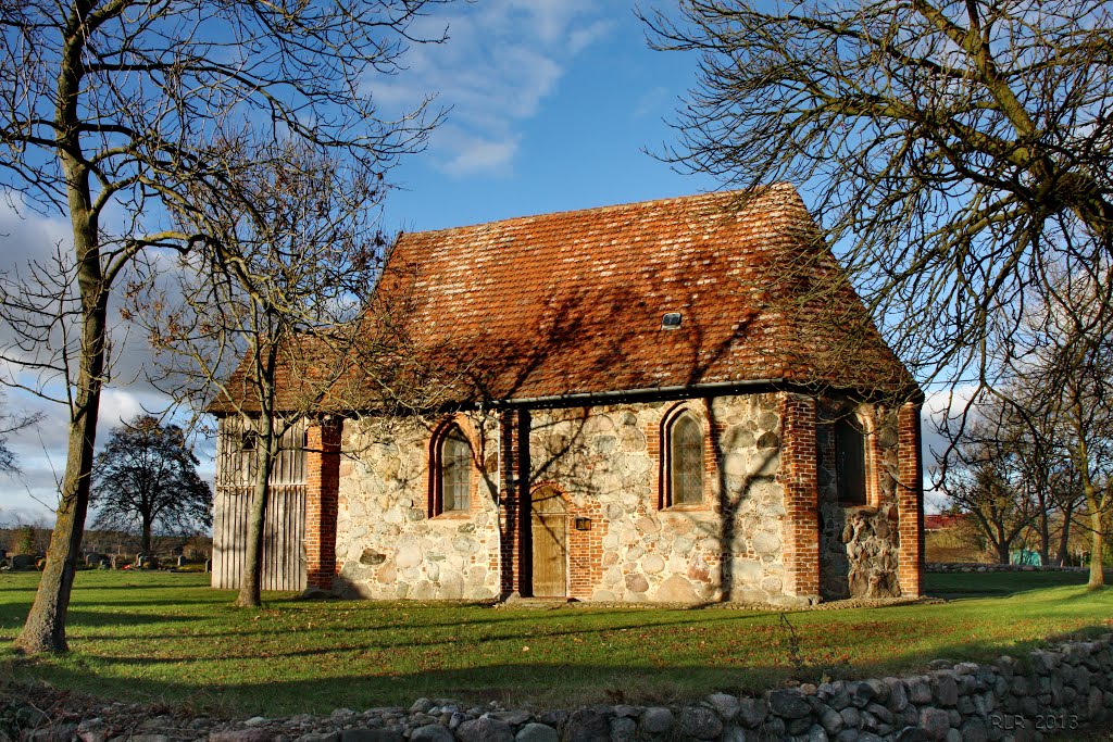 Ruthenbeck, Dorfkirche by Mecklenburg pro Panoramio