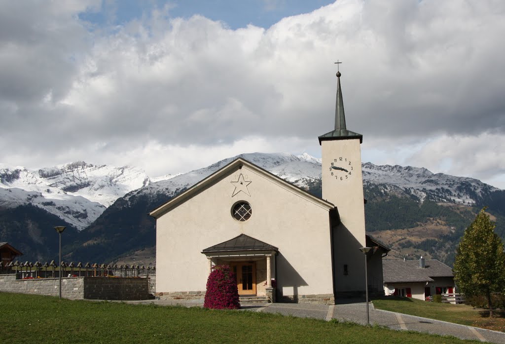 Oberems - Eglise vue sud-nord - Architecte Burgener by Charly-G. Arbellay